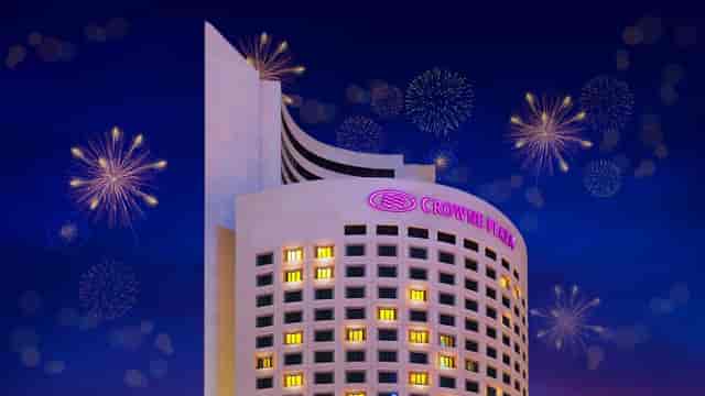 Cengelkoy Iskelesi at Crowne Plaza Istanbul: elegant venue for corporate events and galas.