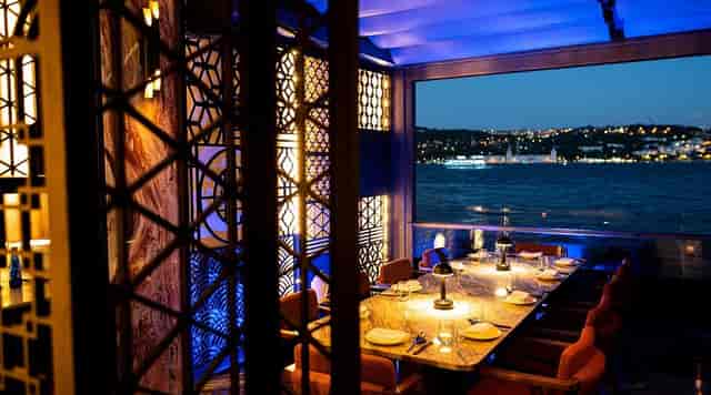 Hakkasan Istanbul private dining room with waterfront views for VIP board dinners and receptions.