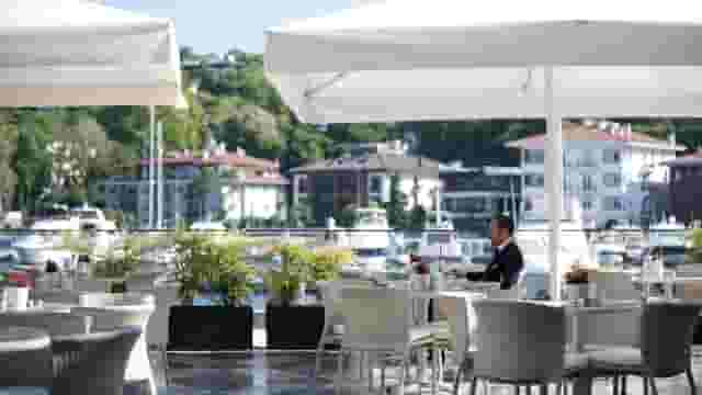 T Lounge