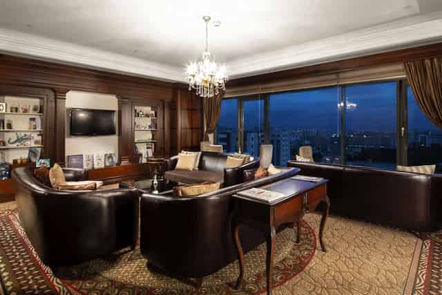 Club Lounge