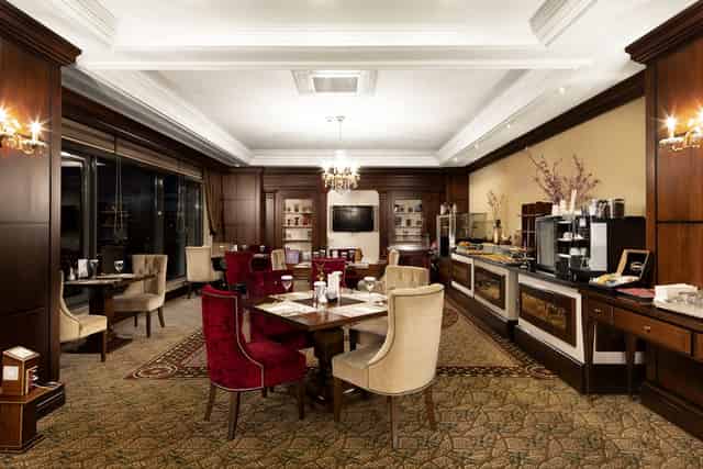 Club Lounge