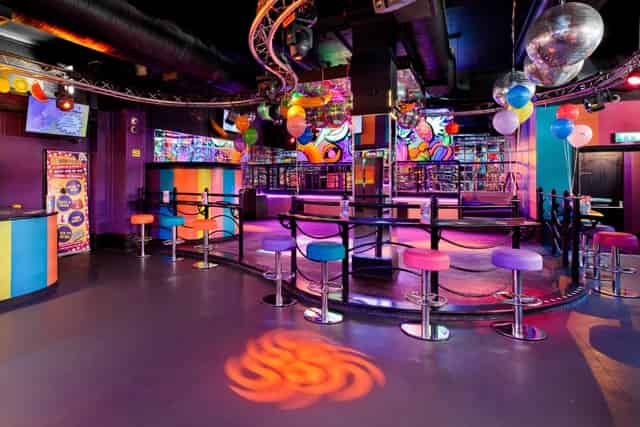 40/Twenty Lounge