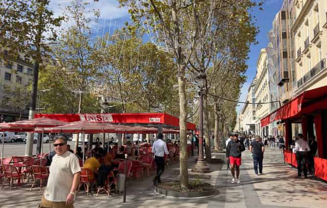 Terrasse des Champs-Elysées