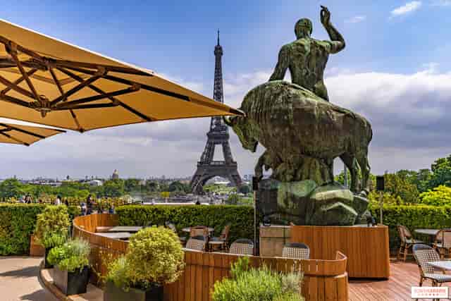 Eiffel Tower ...