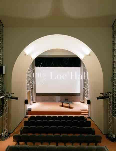 Auditorium stage at Cité de l'architecture for panel discussions and hybrid events.