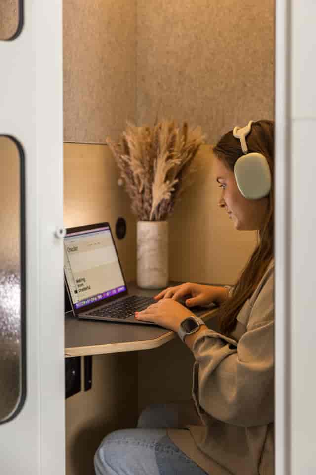 Acoustic privacy pod in Laundry Studios Meeting Room B for hybrid events and coworking spaces.