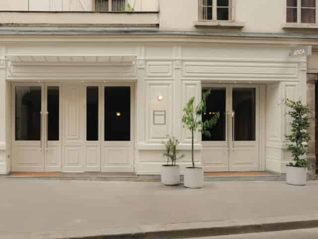 Cocktail bar