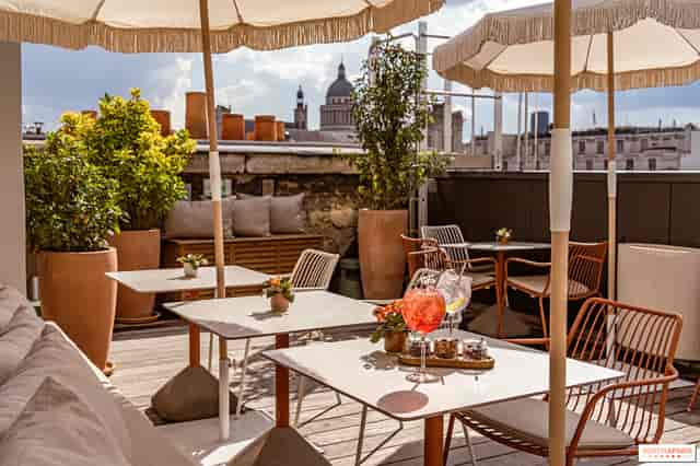 Rooftop terrace at Hôtel Pilgrim: Chic breakout space for corporate networking and VIP events.