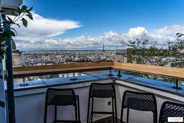rooftop bar-restaurant ...