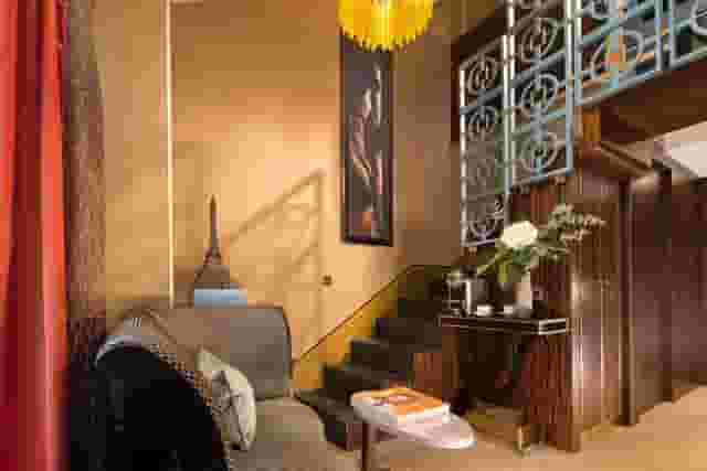 Private Salon