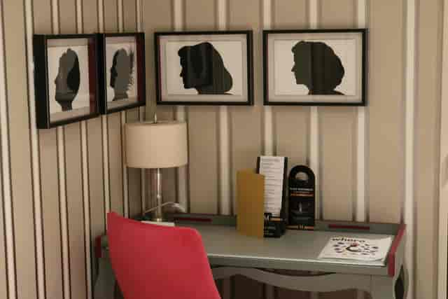 Private office workspace at Hotel Baume Paris for business meetings and remote work.