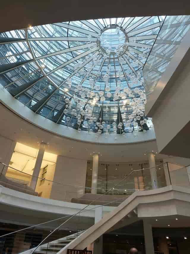 Modern Etoile Saint-Honoré event venue with sleek architectural design for corporate conferences.