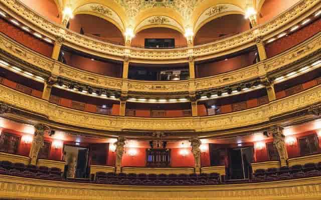 Historic Salle Favart auditorium for corporate awards galas and keynote events.