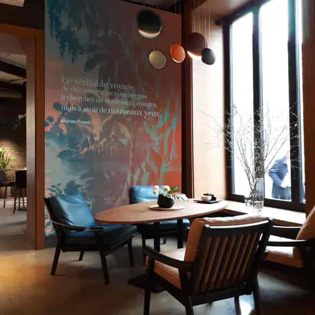 Muses Restaurant dining room: lounge-style seating for corporate strategy sessions and meetings.