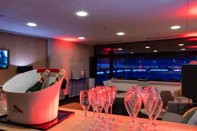 Salon Memory Lounge Paris La Défense Arena: luxury corporate hospitality for business events.