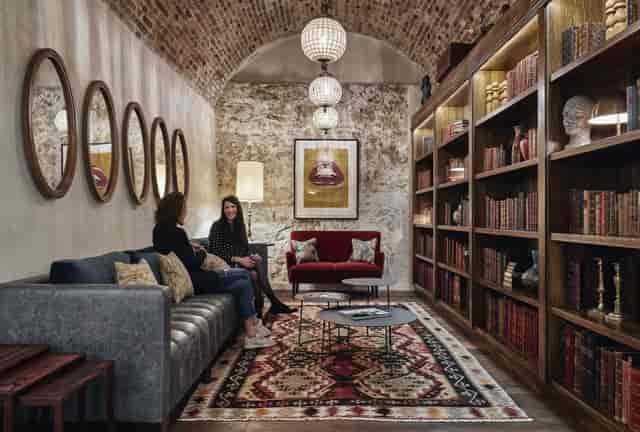 L'Appartement at The Hoxton Paris: Vaulted executive meeting room for boutique networking events.