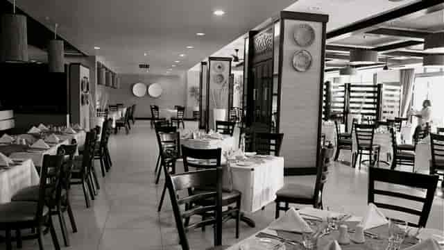 Duluti Conference Room, Mount Meru Hotel: Flexible banquet dining setup for corporate events.