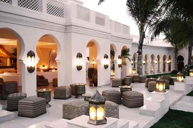 Sultans Dining Room: Luxury outdoor lounge for cocktail receptions and networking events.