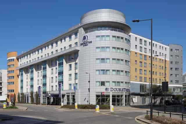 Lounge Bar at DoubleTree by Hilton London Chelsea for corporate meetings and event bookings.