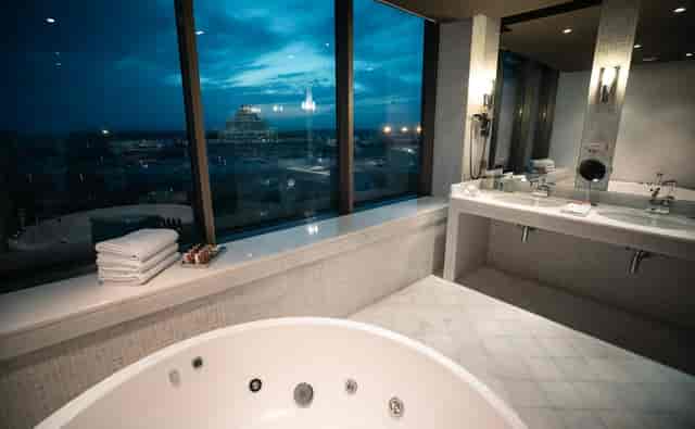 NAR VIP suite at Fly Inn Baku featuring iconic skyline views for executive events and retreats.