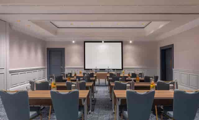 King Mirian room at Tbilisi Marriott: Classroom-style setup for corporate workshops and training.