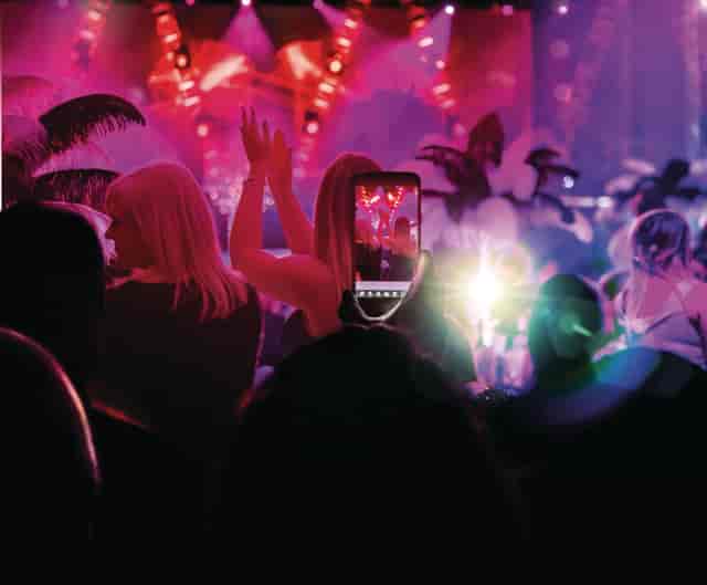 Centre Stage Butlin's Minehead: vibrant lighting at a high-engagement corporate event.