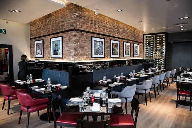 BRASSERIE & BAR