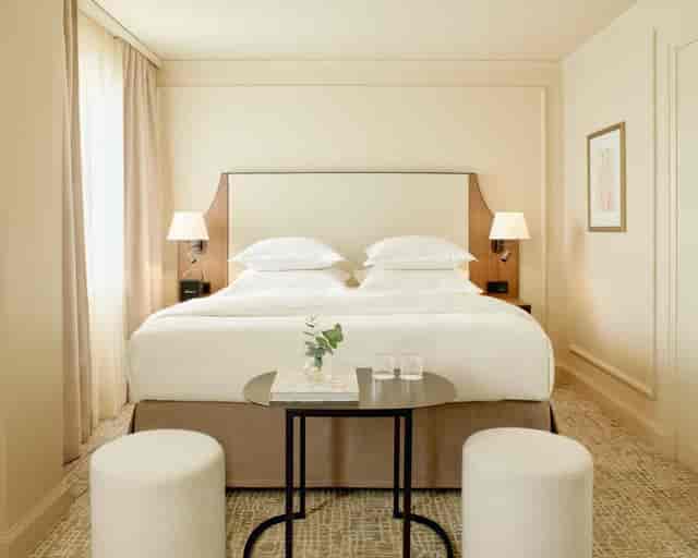 Chambre Séparée at Hotel Villa Dagmar: high-end hotel room for executive meetings and room blocks.