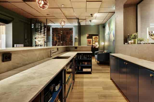 Sophisticated Etoile lounge for VIP receptions and exclusive corporate events.