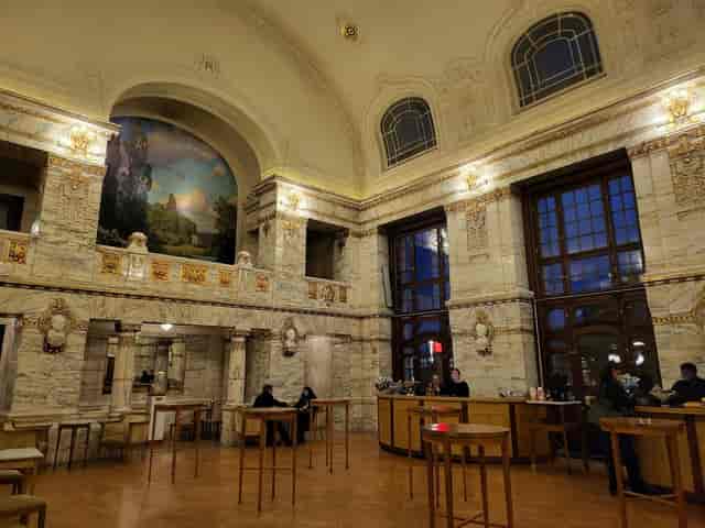 Marmorfoajén Dramaten: Opulent marble venue for luxury evening receptions and corporate events.