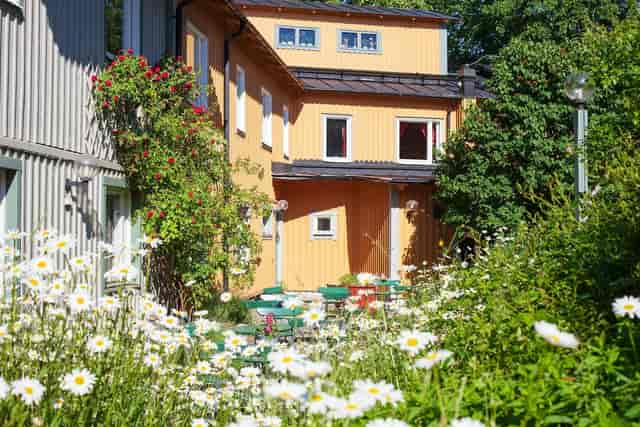 Henning & Lotten terrace: Sunny garden setting for professional networking and breakout sessions.