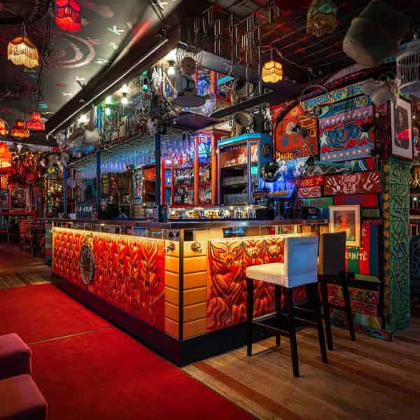 Bar