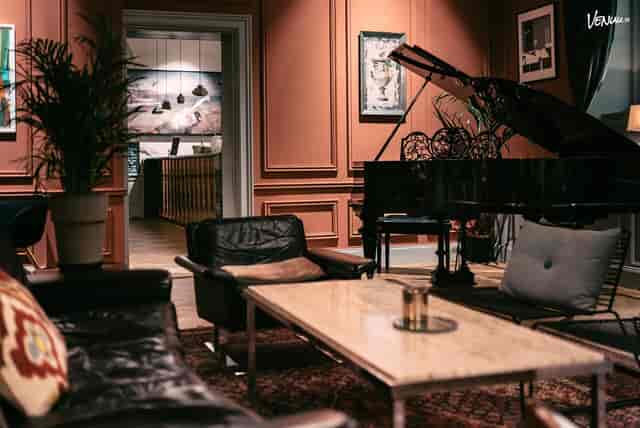 Luxury hotel lounge for VIP receptions and sophisticated networking events.