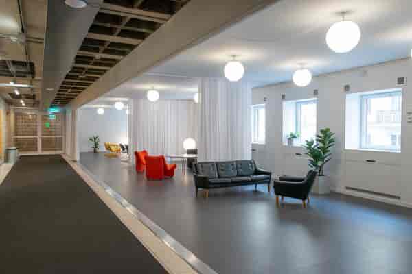Modular lounge seating in Ark lobby for conference networking and small-group event discussions.