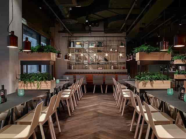 Downtown Camper Café: bistro-style event space for corporate dinners and networking receptions.