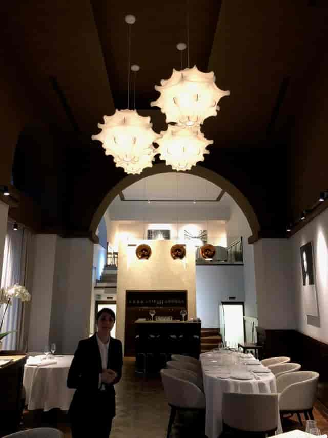 Pipero restaurant with dramatic arches, ideal for private receptions and executive dinners.
