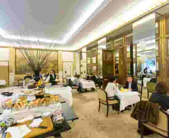 Salone Eva