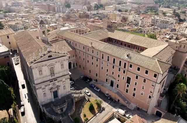 Angelicum Rome historic quadrangle venue for upscale corporate retreats and incentive programs.