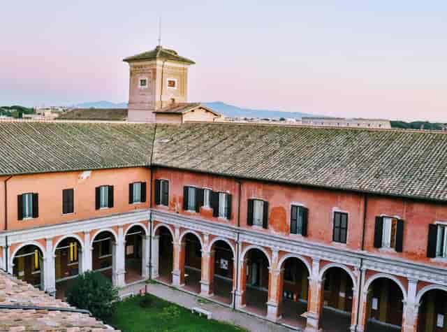 Historic courtyard at Angelicum, perfect for an atmospheric gala dinner or welcome reception.