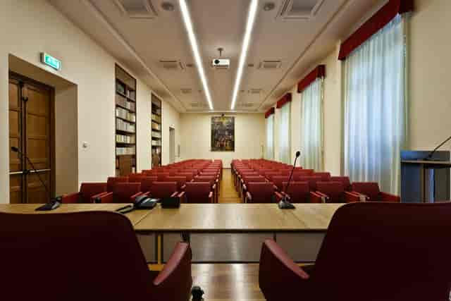 Auditorium Antonianum theater-style meeting room for academic lectures and seminars.