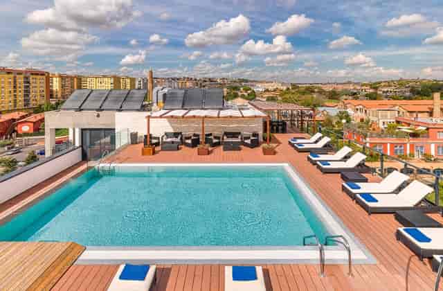 Rooftop venue at H10 Roma Città with city views for networking receptions and corporate events.