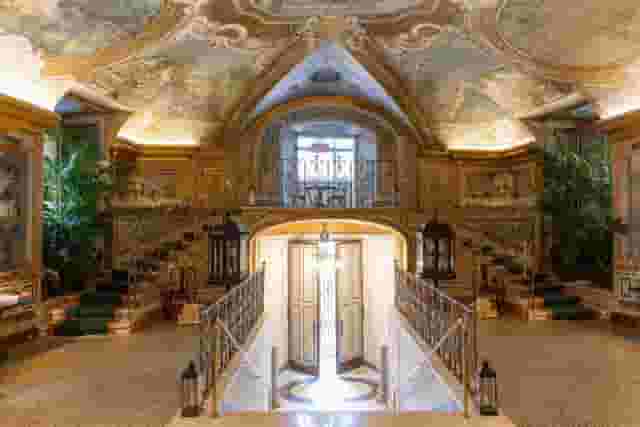 Galleria degli Specchi