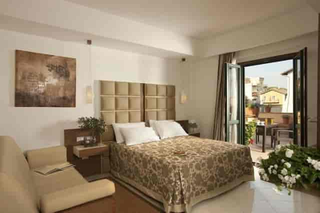 Prenota OC Hotel a Roma - Hotels.com