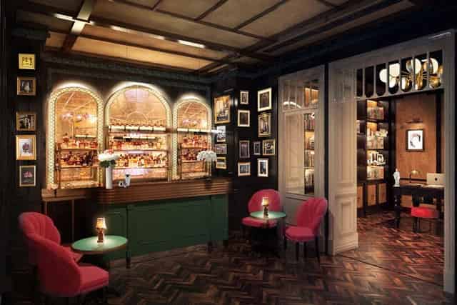 Restaurant & Bar