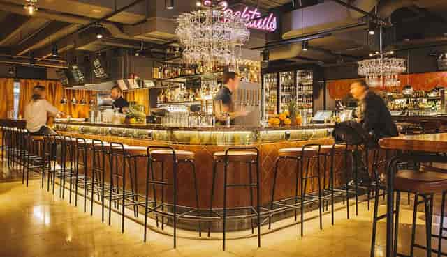 Cocktail bar in Kammarsalen with mood lighting for conference networking and VIP reception events.