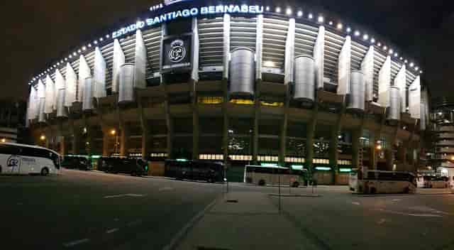 Motorcoach staging at Bernabéu Stadium, Glasgow 1960 event venue for large-scale group logistics.
