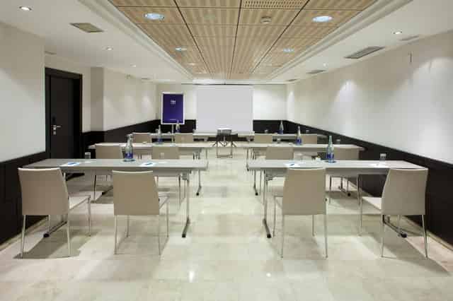 Salon Laredo