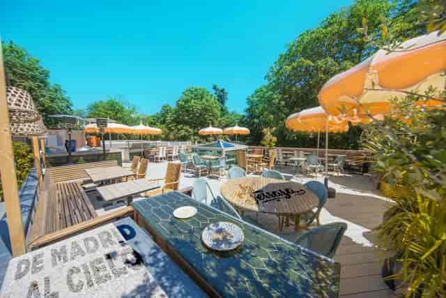 Pombo Hall Florida Park: Open-air networking venue with flexible seating for corporate events.