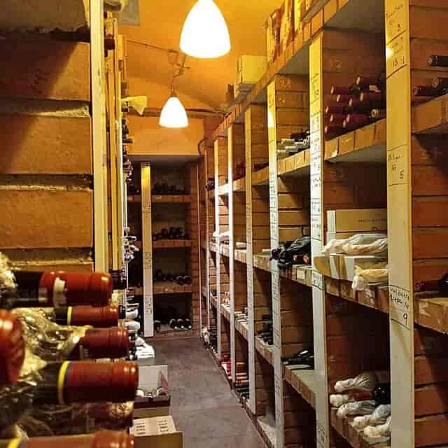 La Bodega at Paco Roncero: Intimate, high-end venue for corporate tasting and VIP events.