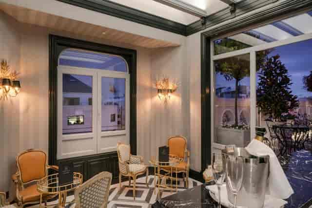 Elegant Heritage Madrid terrace bar for VIP receptions and executive networking events.